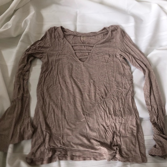 American Eagle Soft and Sexy Long Sleeve Tee - Picture 5 of 11